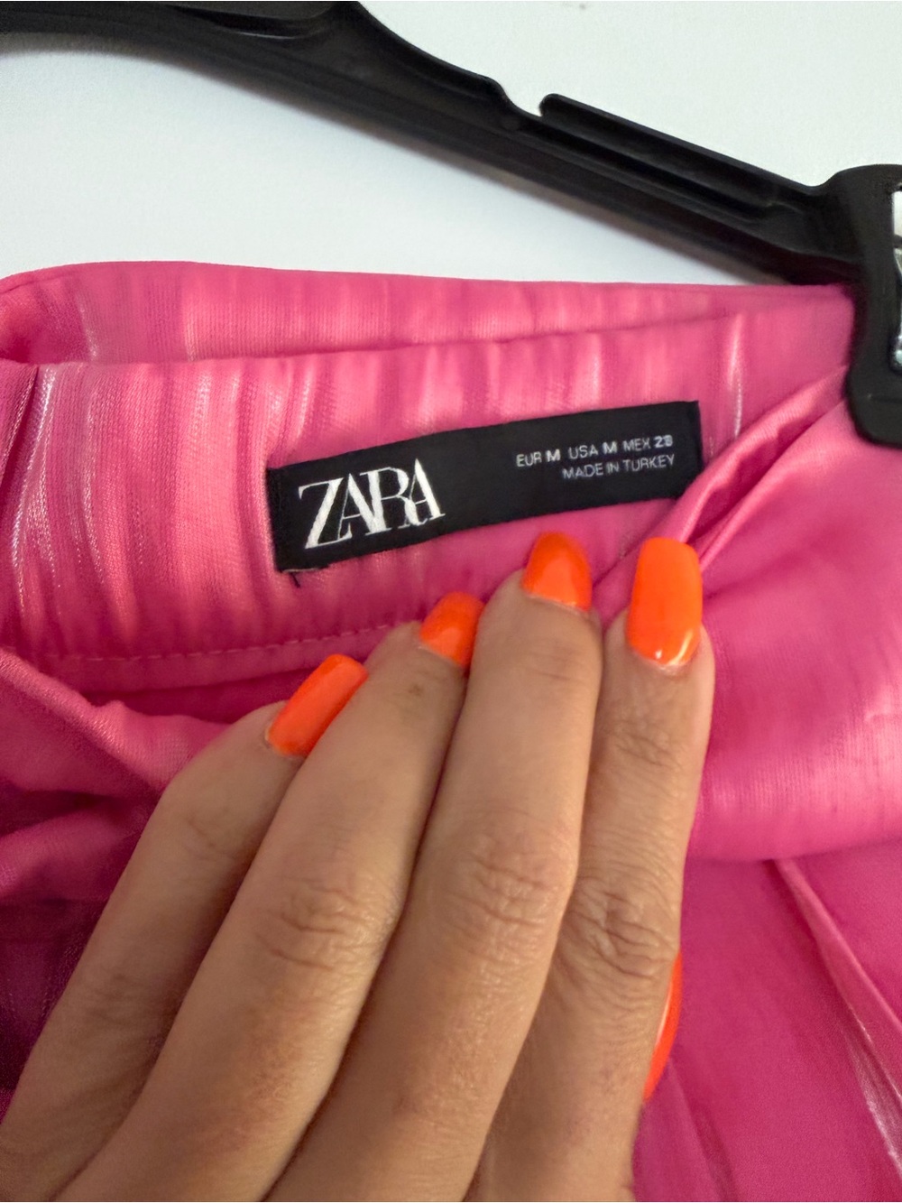 Zara Hot Pink Satin Shorts with Tie Waist - Picture 3 of 4